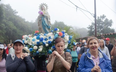 El fervor por la Virgen de Lourdes une a La Pastora con La Guaira 
